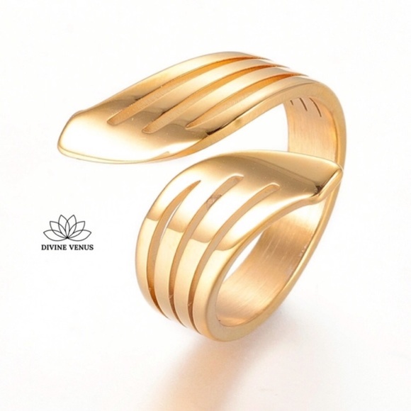 Cuff Finger Ring | Gold Plated Stainless Steel - Picture 2 of 6